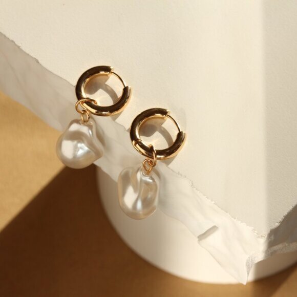 14K Gold Filled Pearl Baroque “Tiffany” Earrings - Picture 7 of 7
